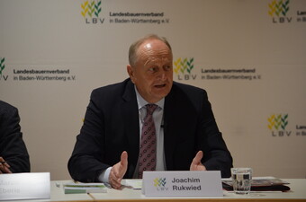 LBV-Prsident Joachim Rukwied stellte die Unternehmensergebnisse der landwirtschaftlichen Betriebe in Baden-Wrttemberg vor.